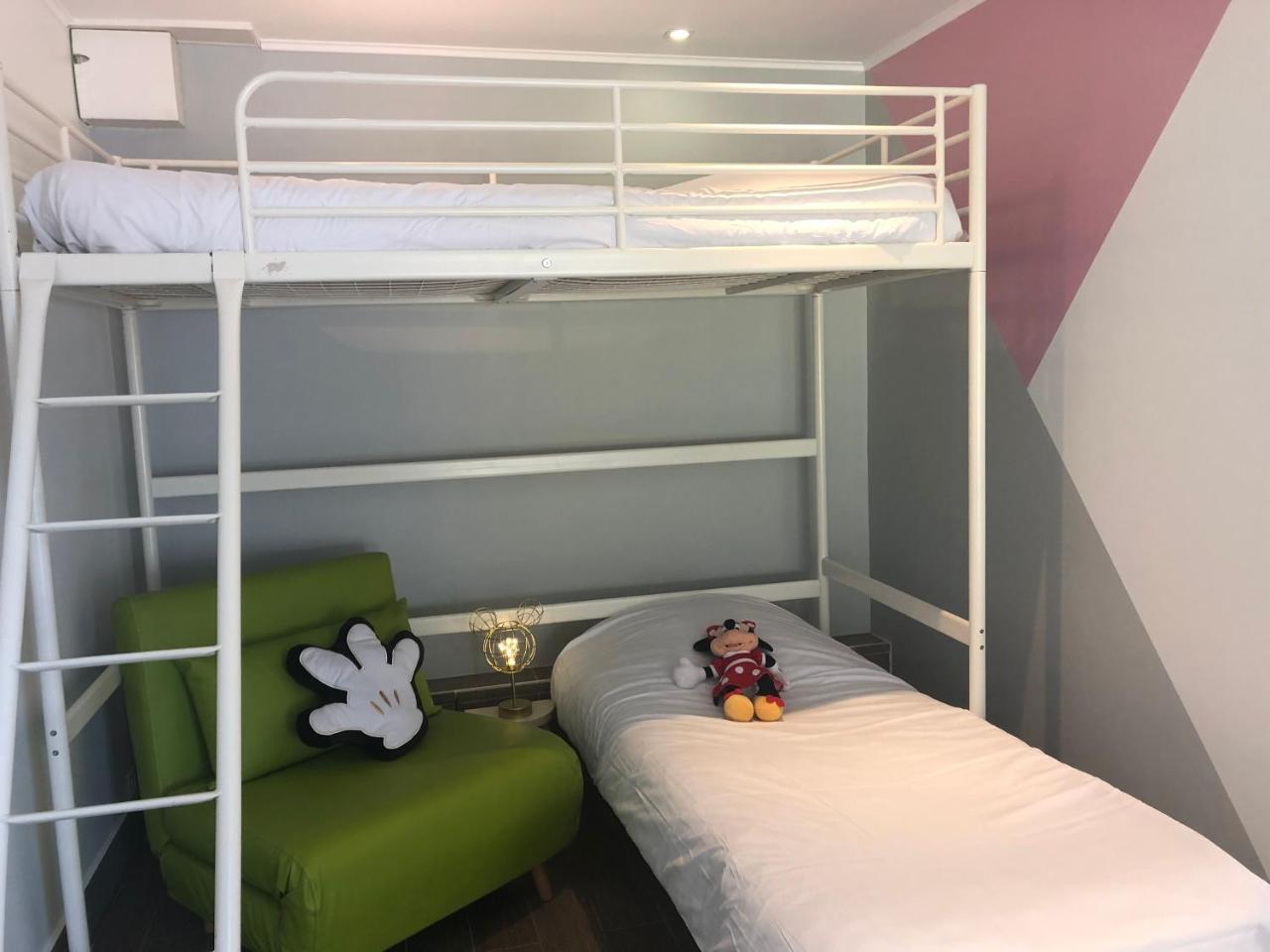Chambres D'Hotes Poirier Bazin Montry Eksteriør bilde